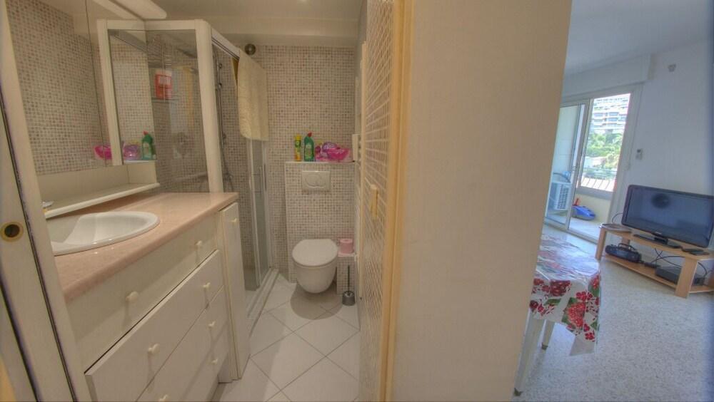 Studio 3 Etoiles Vue Mer 150M Plages Parking Clim Wifi Cannes Exterior foto